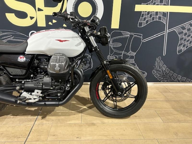 Image MOTO-GUZZI V7 V7 850 Stone Ten
