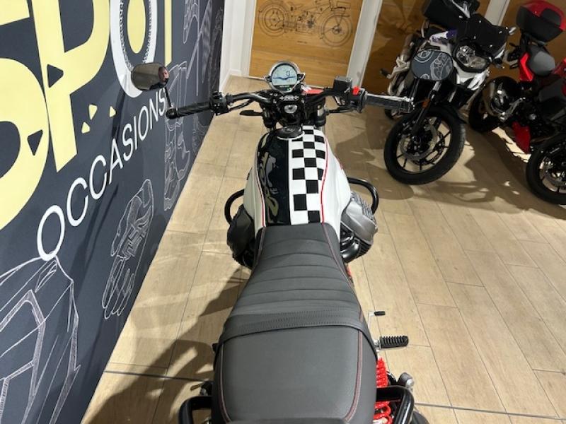 Image MOTO-GUZZI V7 V7 850 Stone Ten