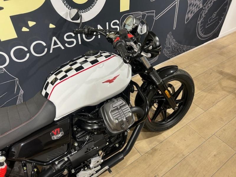 Image MOTO-GUZZI V7 V7 850 Stone Ten
