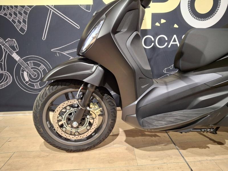 Image PIAGGIO Beverly Beverly 400 HPE ABS-ASR
