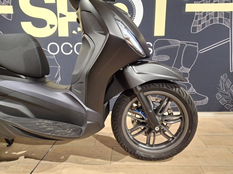 Image PIAGGIO Beverly Beverly 400 HPE ABS-ASR
