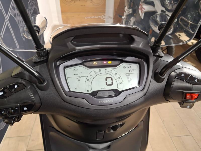 Image PIAGGIO Beverly Beverly 400 HPE ABS-ASR