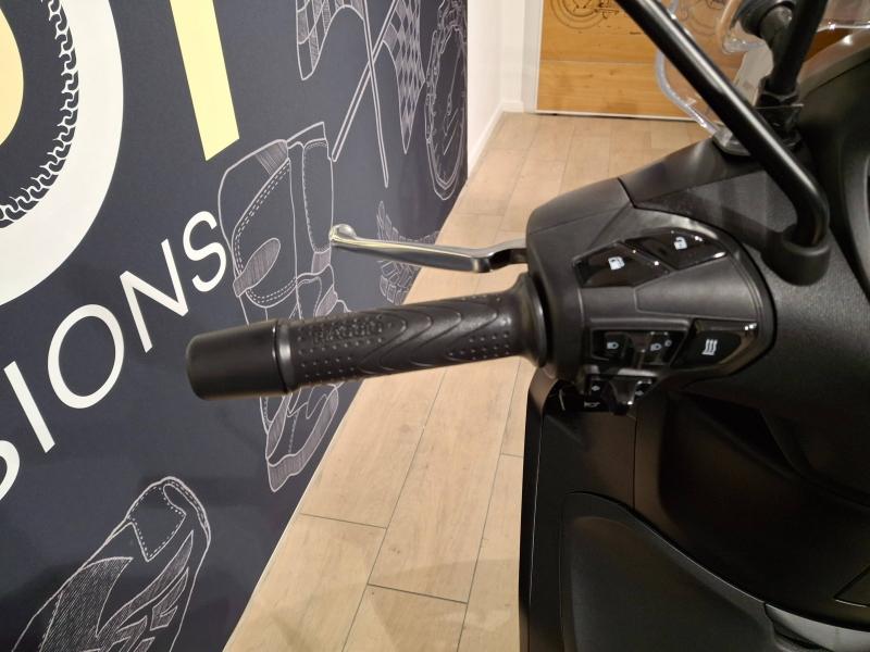 Image PIAGGIO Beverly Beverly 400 HPE ABS-ASR