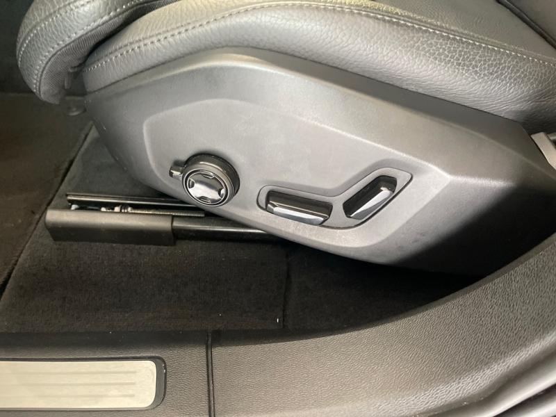 Image VOLVO XC60 T6 Hybride Rechargeable 253 + 145ch Plus Style Dark Geartronic 8 AWD