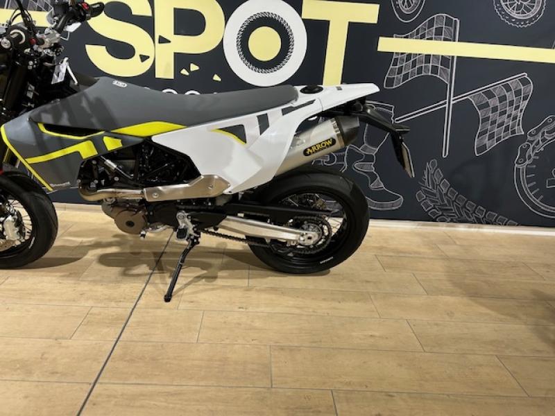 Image HUSQVARNA 701 701 Supermoto 2024