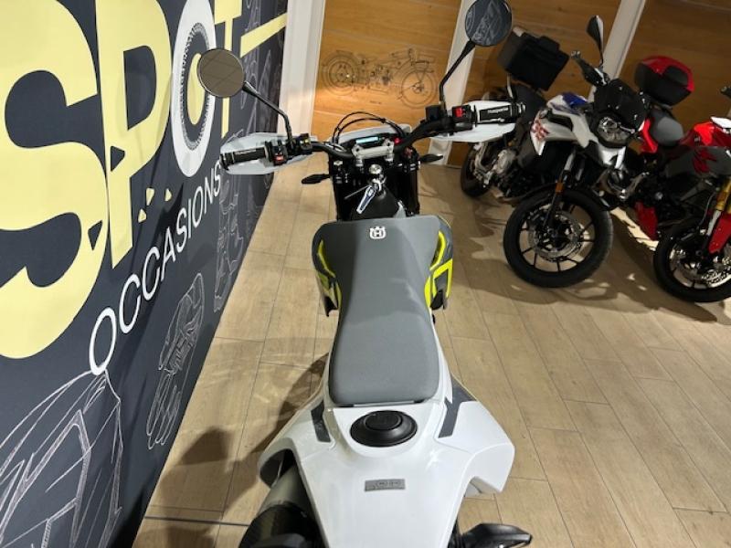 Image HUSQVARNA 701 701 Supermoto 2024