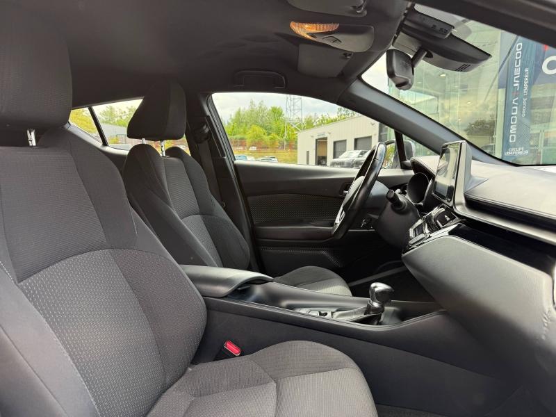Image TOYOTA C-HR 122h Graphic 2WD E-CVT