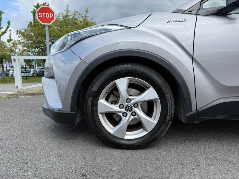 Image TOYOTA C-HR 122h Graphic 2WD E-CVT
