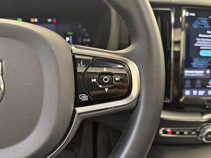 Image VOLVO XC60 T6 Hybride Rechargeable 253 + 145ch Ultra Style Dark Geartronic 8 AWD