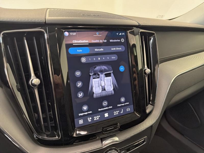 Image VOLVO XC60 T6 Hybride Rechargeable 253 + 145ch Ultra Style Dark Geartronic 8 AWD