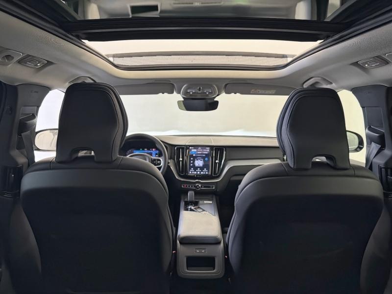 Image VOLVO XC60 T6 Hybride Rechargeable 253 + 145ch Ultra Style Dark Geartronic 8 AWD