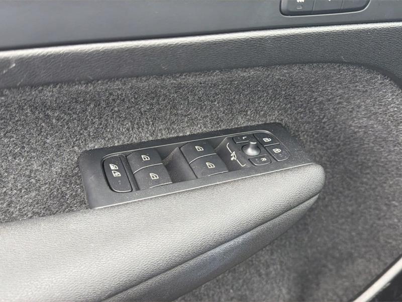 Image VOLVO XC40 B3 163ch Ultra DCT 7