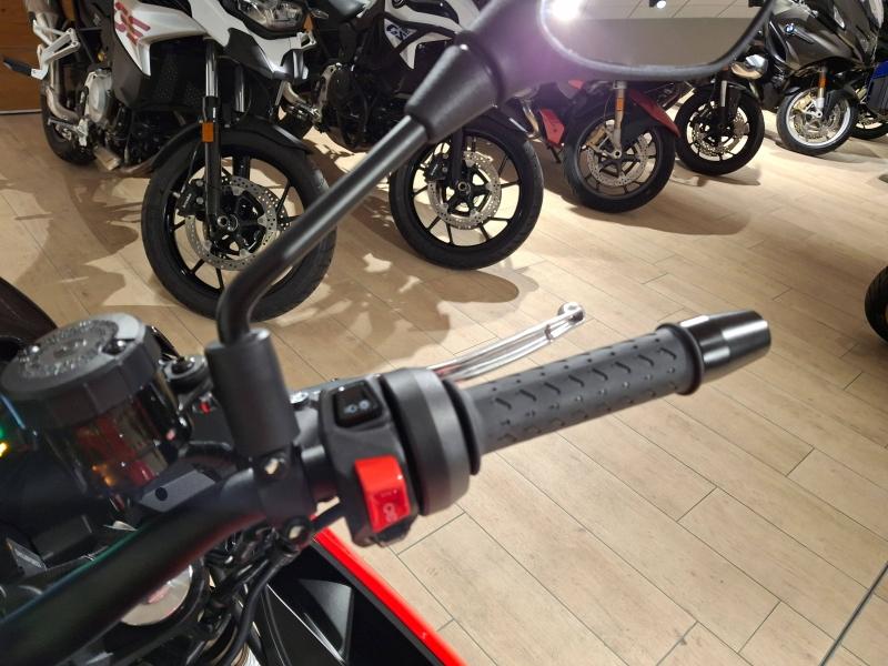 Image APRILIA Tuono Tuono 660