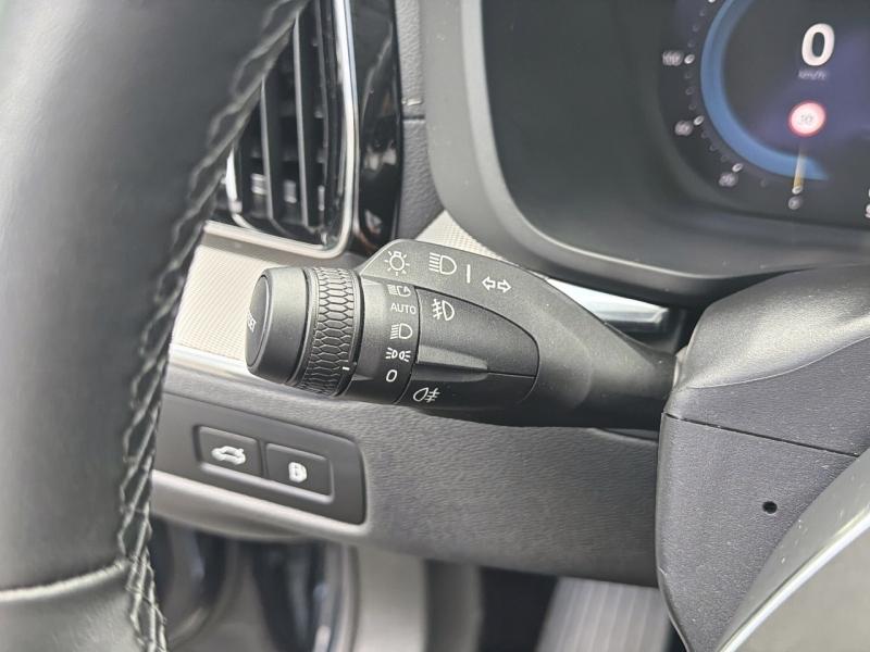 Image VOLVO XC60 T6 Hybride Rechargeable 253 + 145ch Ultra Style Dark Geartronic 8 AWD