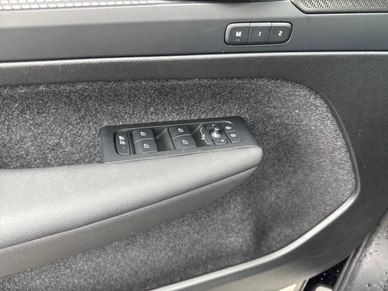 Image VOLVO XC40 B3 163ch Ultra DCT 7