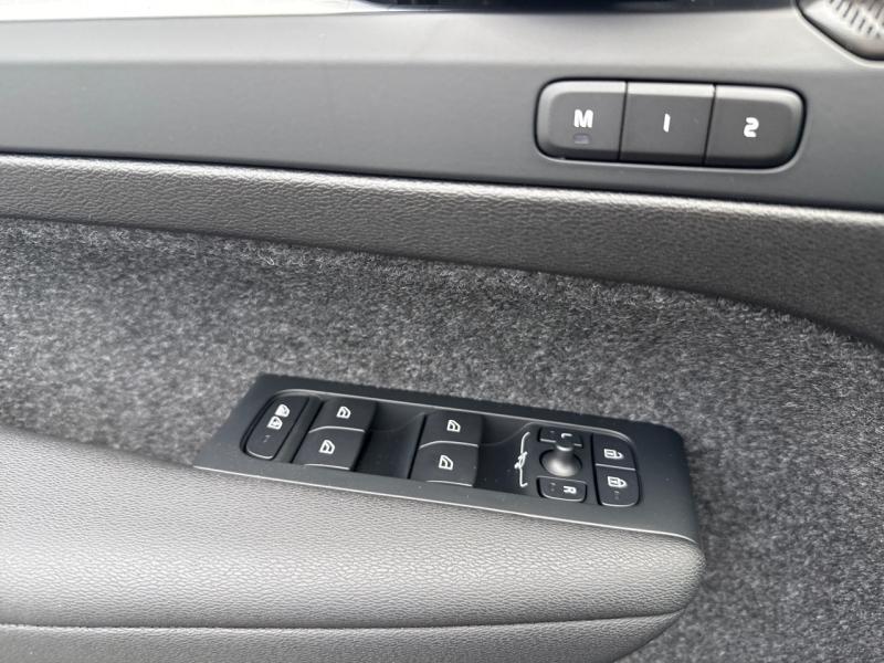Image VOLVO XC40 B3 163ch Black Edition DCT 7
