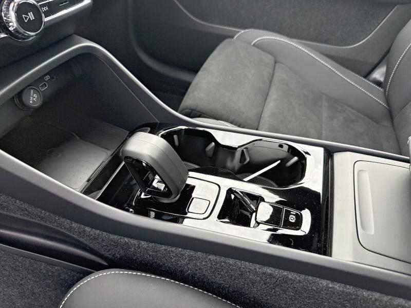 Image VOLVO XC40 B3 163ch Black Edition DCT 7