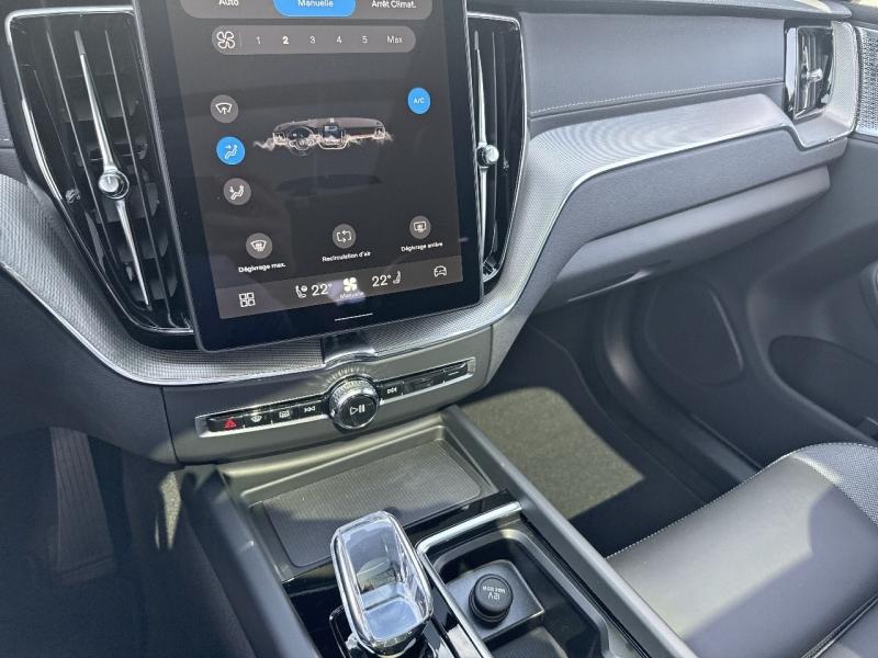 Image VOLVO XC60 T6 Hybride Rechargeable 335ch Black Edition Geartronic 8 AWD