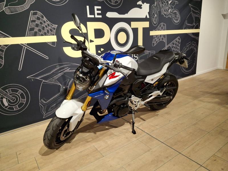 Image BMW F F 900 R A2