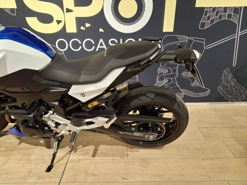 Image BMW F F 900 R A2