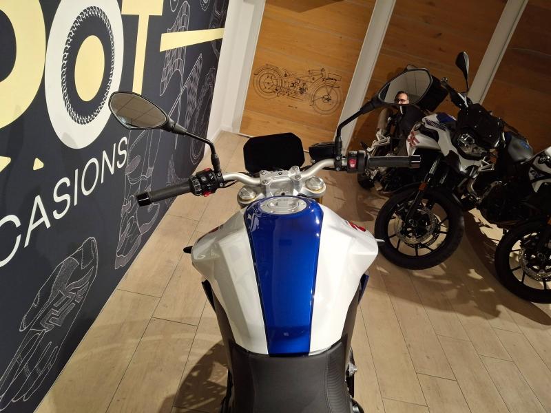 Image BMW F F 900 R A2