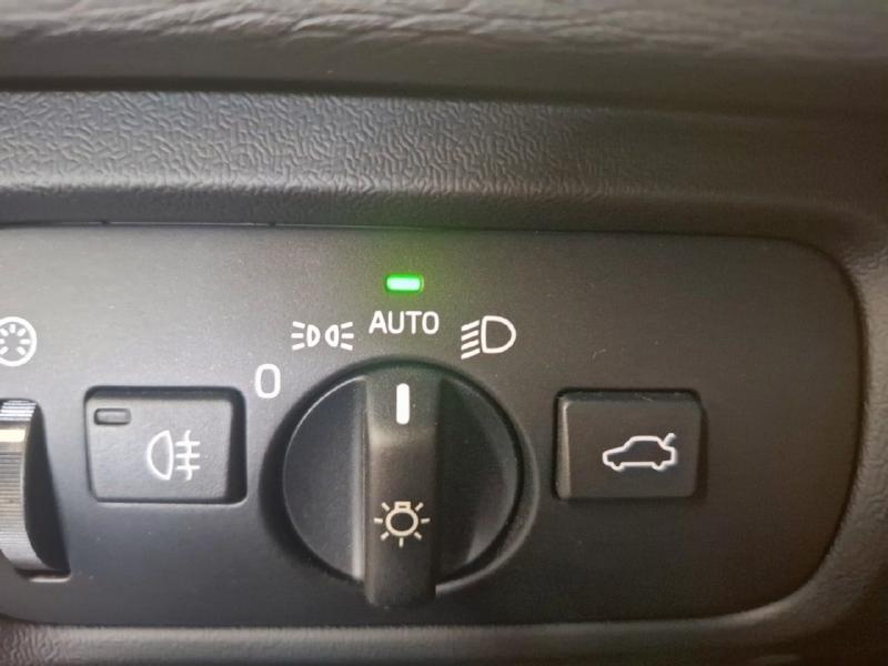Image VOLVO V40 D3 150ch Inscription