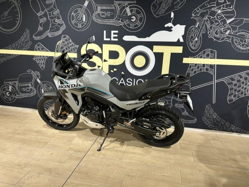 Image HONDA Xl 750 CT