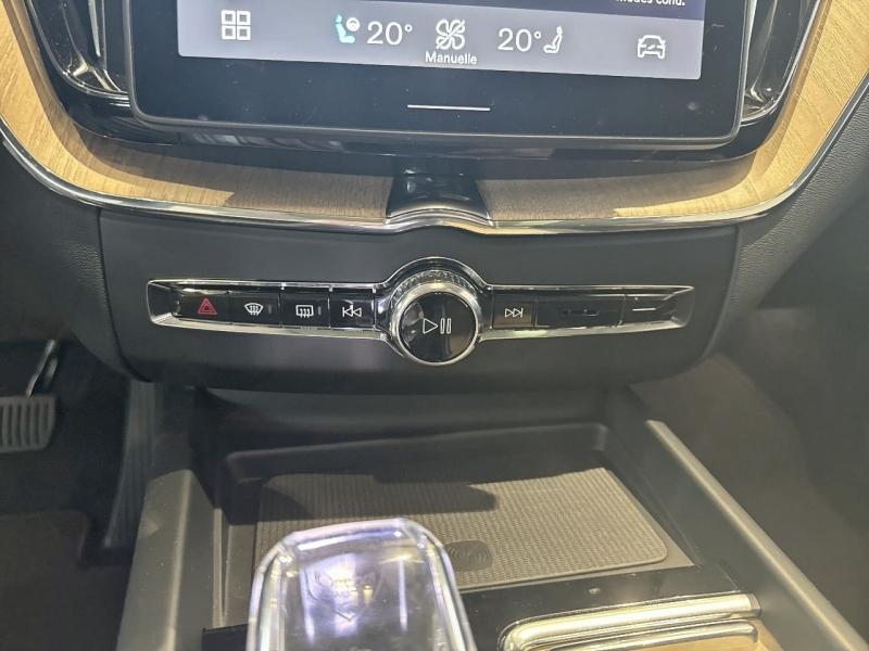 Image VOLVO XC60 T6 Hybride Rechargeable 350ch Ultra Style Dark Geartronic 8 AWD