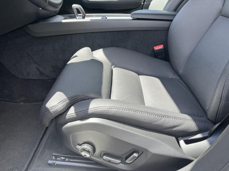 Image VOLVO V60 B4 197ch Plus Style Dark DCT 7