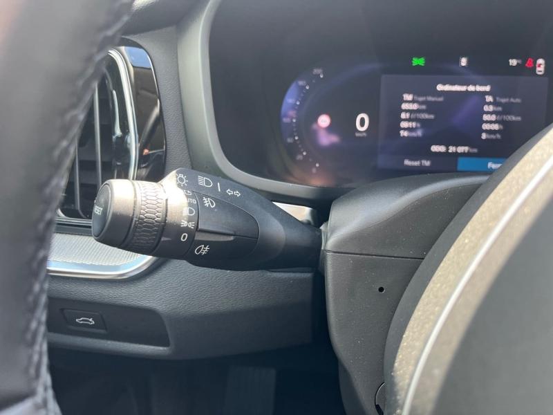 Image VOLVO V60 B4 197ch Plus Style Dark DCT 7