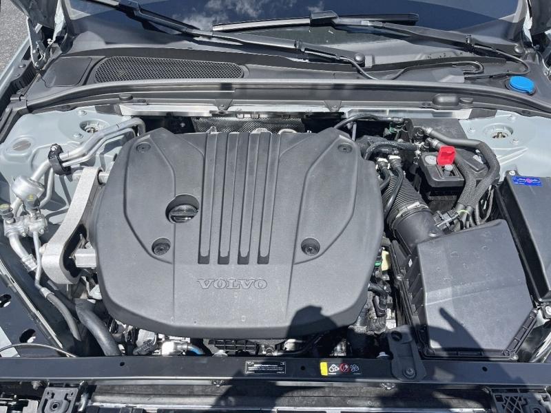 Image VOLVO V60 B4 197ch Plus Style Dark DCT 7