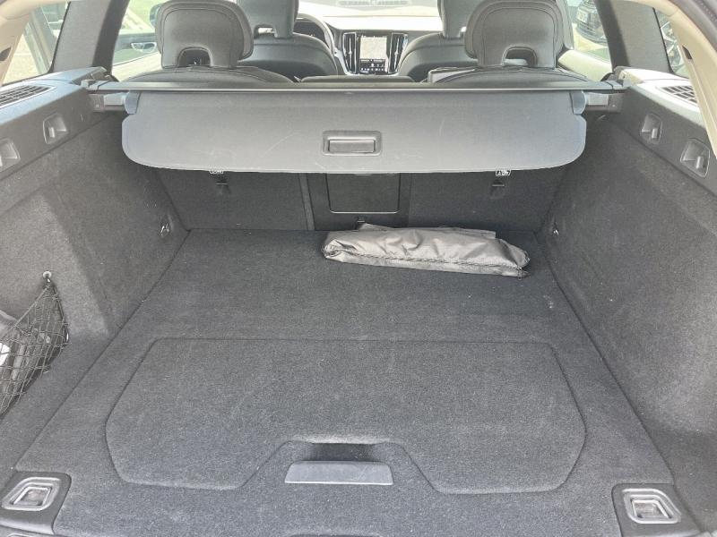 Image VOLVO V60 B4 197ch Plus Style Dark DCT 7