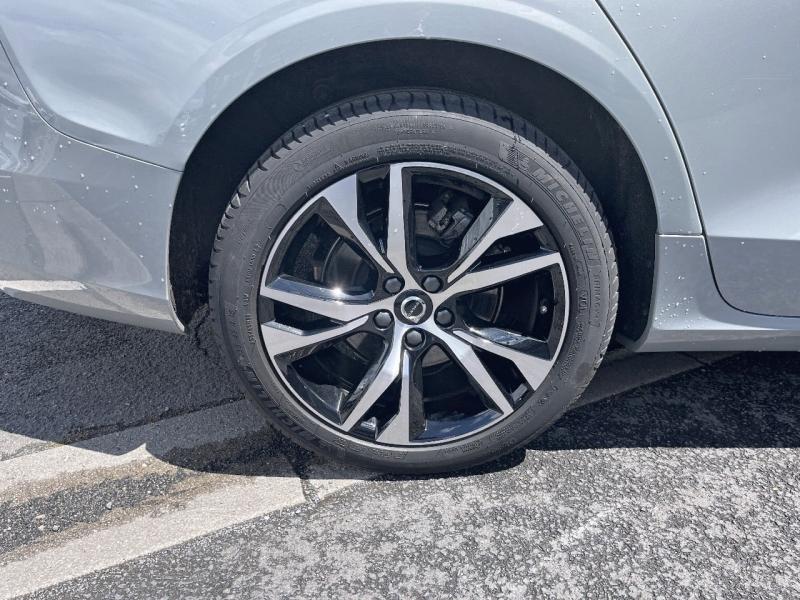 Image VOLVO V60 B4 197ch Plus Style Dark DCT 7
