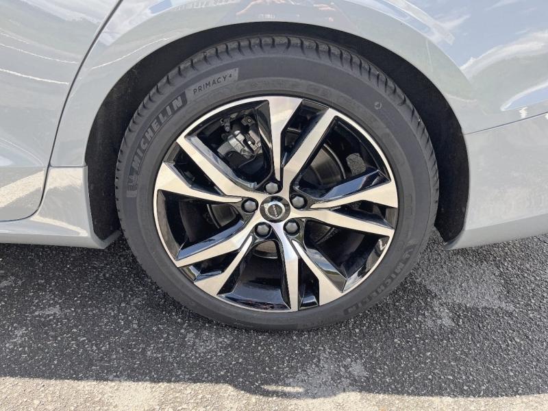 Image VOLVO V60 B4 197ch Plus Style Dark DCT 7