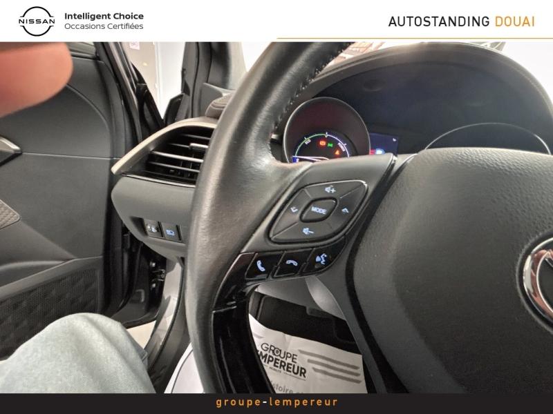Image TOYOTA C-HR 122h Distinctive 2WD E-CVT MY20