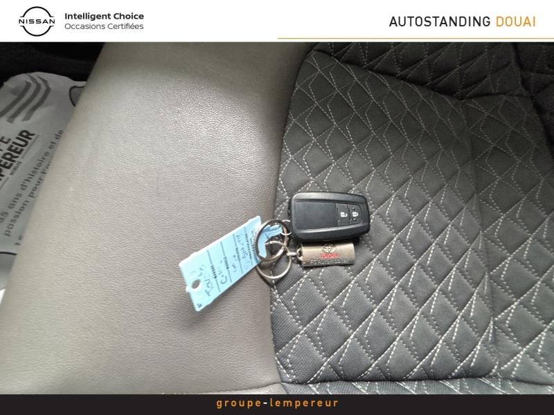 Image TOYOTA C-HR 122h Distinctive 2WD E-CVT MY20