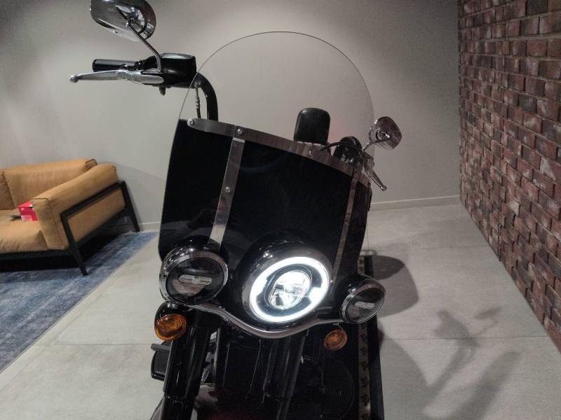 Image HARLEY-DAVIDSON Soft. Herit. Classic Softail Heritage Classic 1868 Couleur ABS 2018