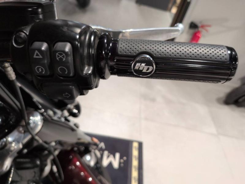 Image HARLEY-DAVIDSON Soft. Herit. Classic Softail Heritage Classic 1868 Couleur ABS 2018