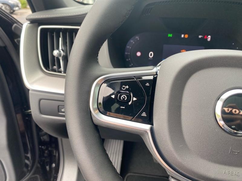 Image VOLVO XC60 T6 Hybride Rechargeable 350ch Black Edition Geartronic 8 AWD