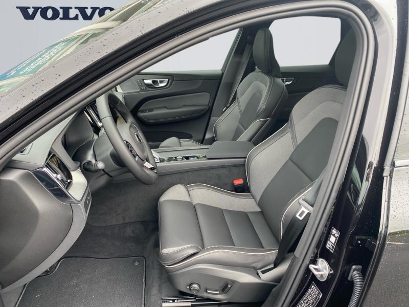 Image VOLVO XC60 T6 Hybride Rechargeable 253 + 145ch Black Edition Geartronic 8 AWD