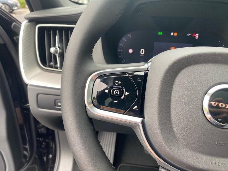 Image VOLVO XC60 T6 Hybride Rechargeable 253 + 145ch Black Edition Geartronic 8 AWD