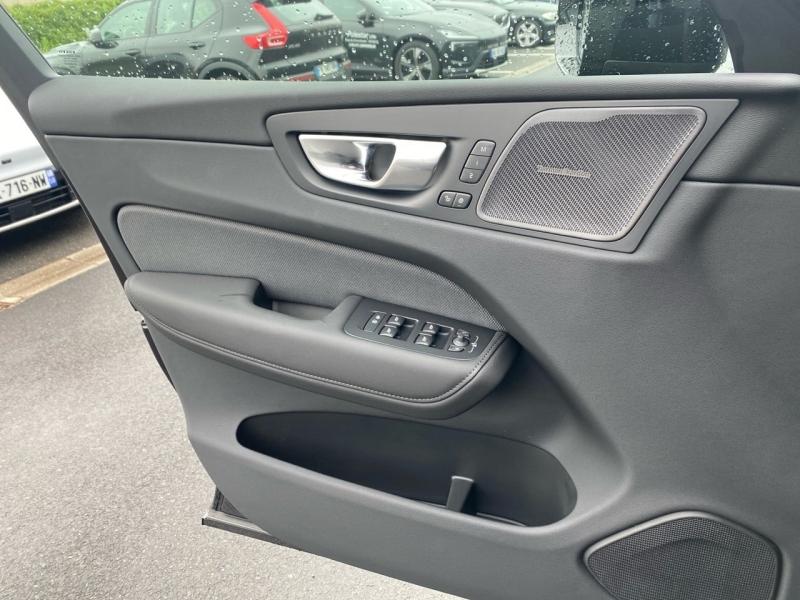 Image VOLVO XC60 T6 Hybride Rechargeable 253 + 145ch Black Edition Geartronic 8 AWD