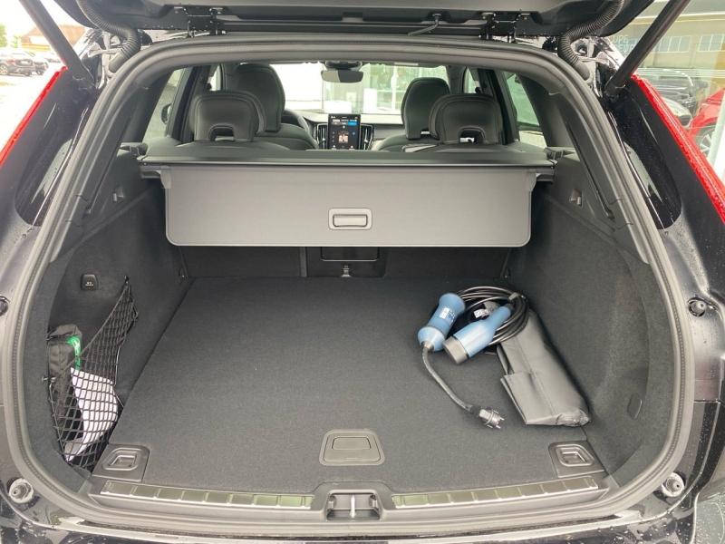 Image VOLVO XC60 T6 Hybride Rechargeable 253 + 145ch Black Edition Geartronic 8 AWD