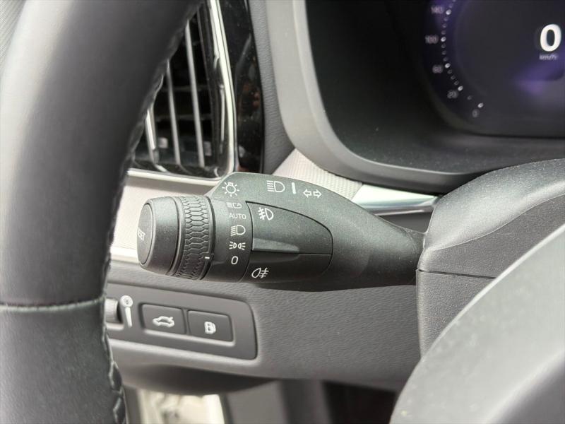 Image VOLVO XC60 T6 AWD 253 + 87ch R-Design Geartronic