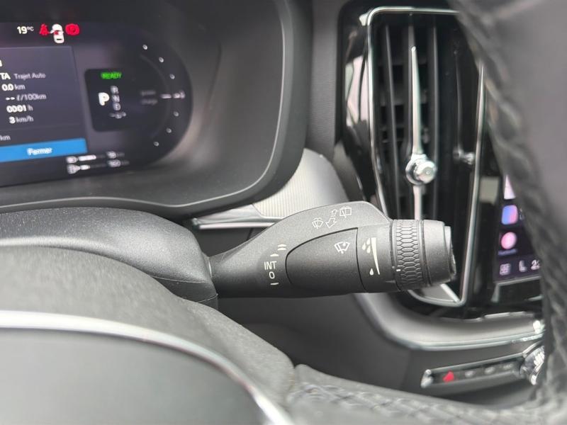Image VOLVO XC60 T6 AWD 253 + 87ch R-Design Geartronic