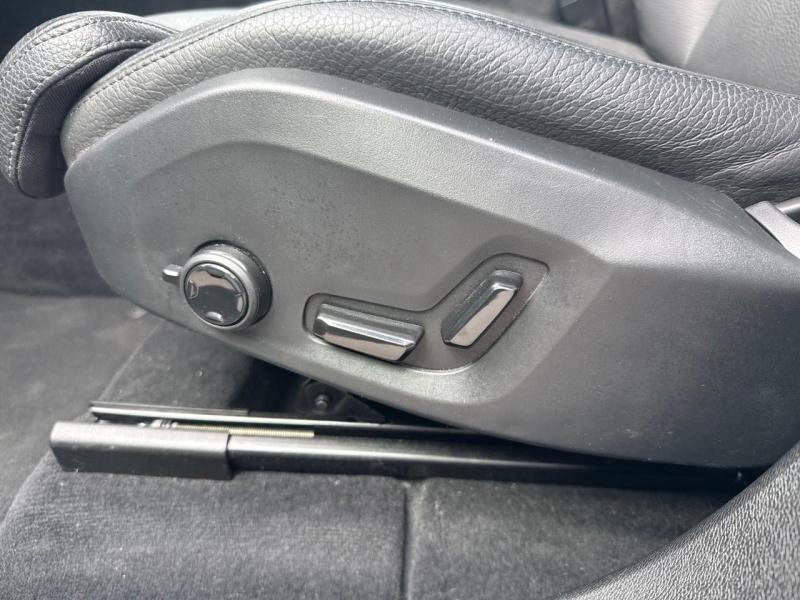 Image VOLVO XC60 T6 Hybride Rechargeable 253 + 145ch Plus Style Dark Geartronic 8 AWD