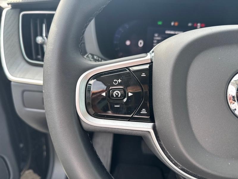 Image VOLVO XC60 T6 Hybride Rechargeable 350ch Ultra Style Dark Geartronic 8 AWD