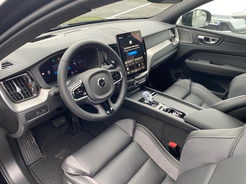 Image VOLVO XC60 T6 Hybride Rechargeable 350ch Black Edition Geartronic 8 AWD