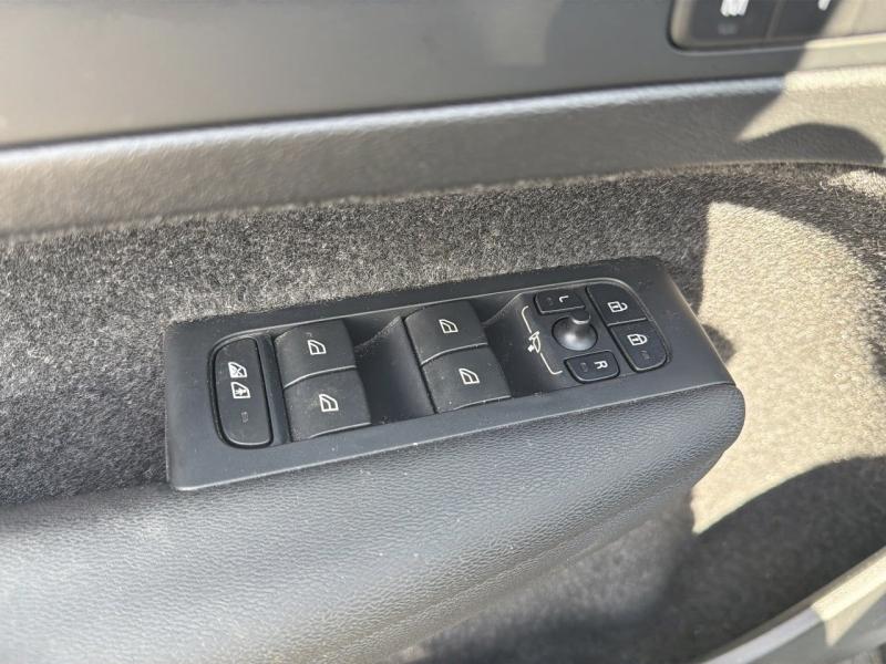 Image VOLVO XC40 B3 163ch Ultra DCT 7