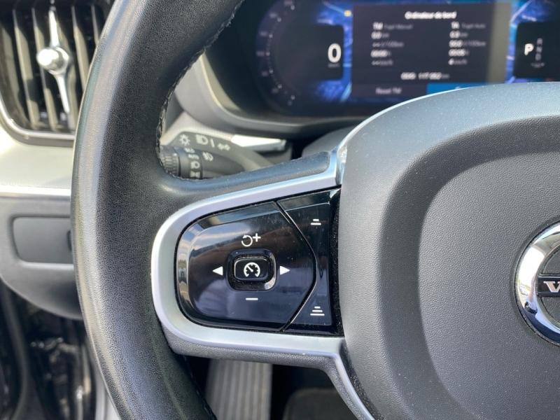 Image VOLVO XC60 B4 197ch Plus Style Dark Geartronic
